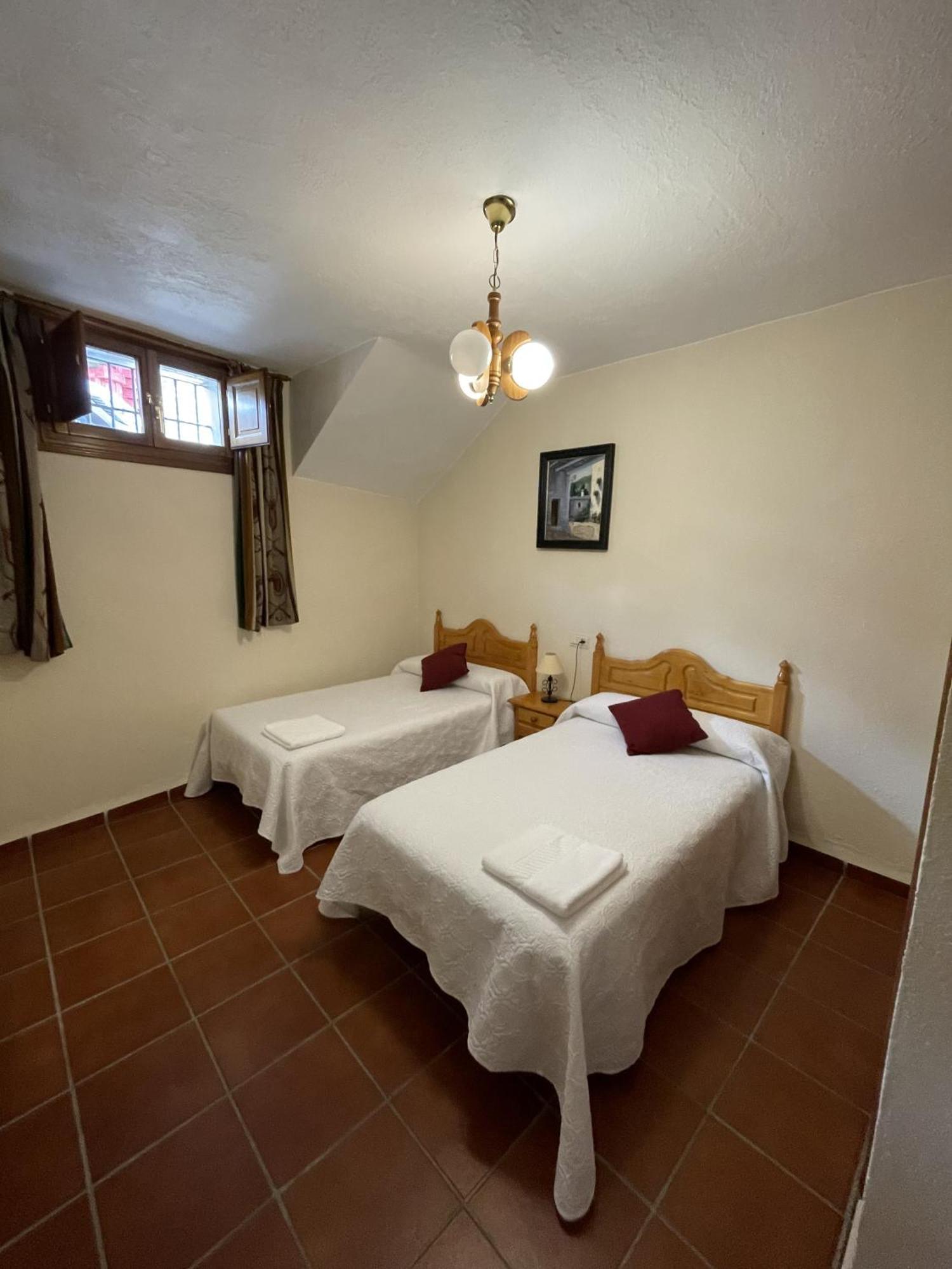 Apartamentos Rurales Las Chimeneas 카피레이라 외부 사진