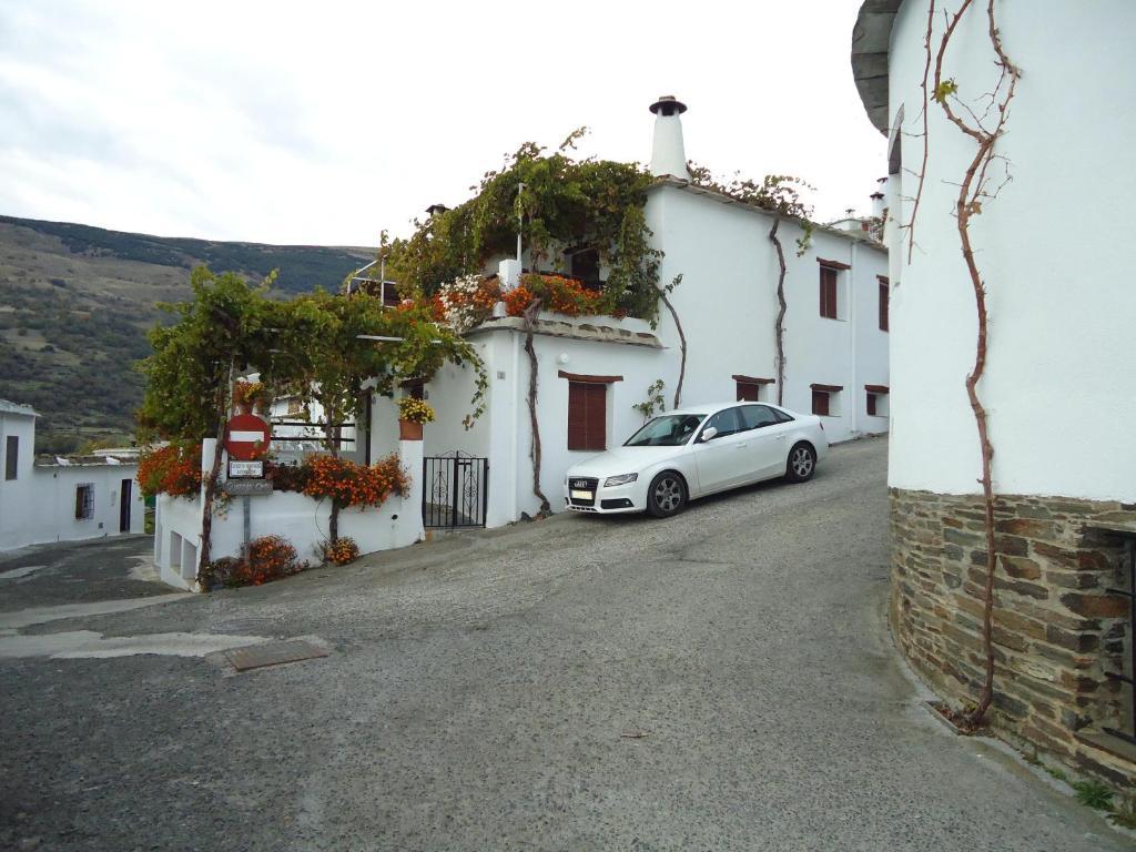 Apartamentos Rurales Las Chimeneas 카피레이라 외부 사진